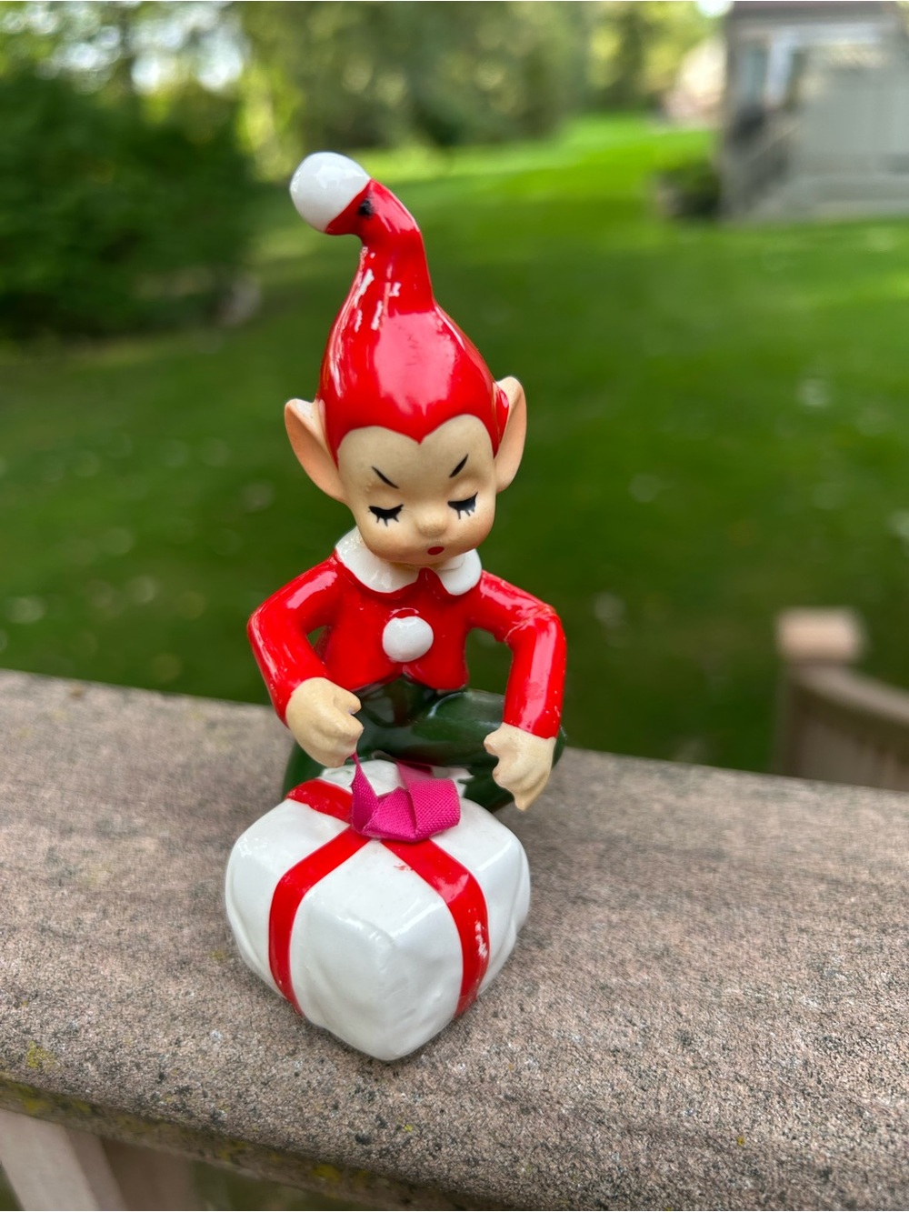 VINTAGE CERAMIC PIXIE ELF WRAPPING PRESENT JAPAN 4 INCH TALL